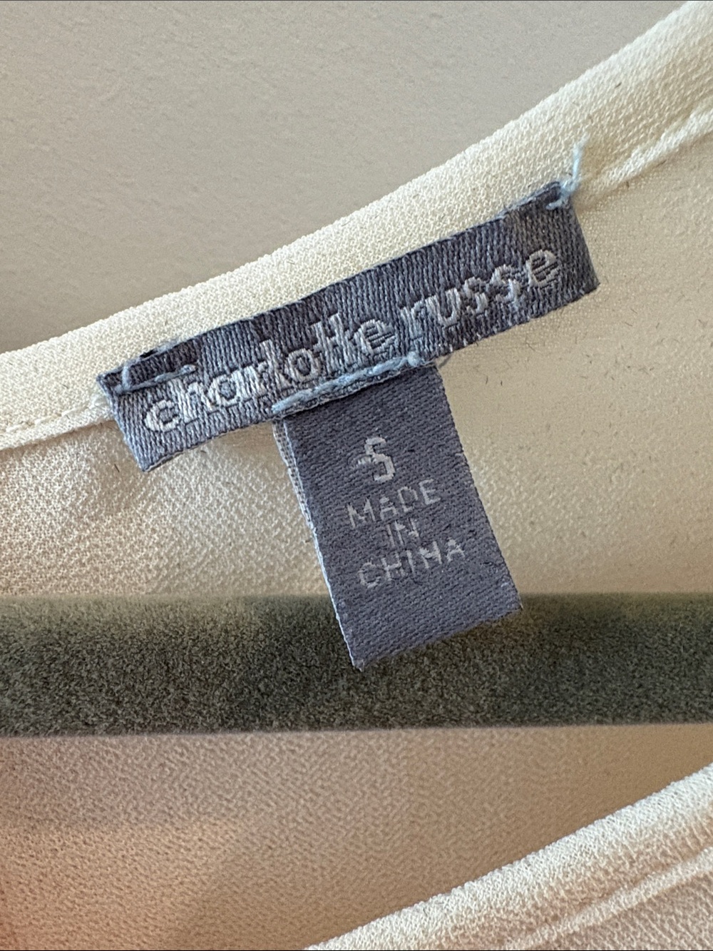 Charlotte Russe Cream and Coral Short Sleeve Colorblock Top - Picture 2 of 3